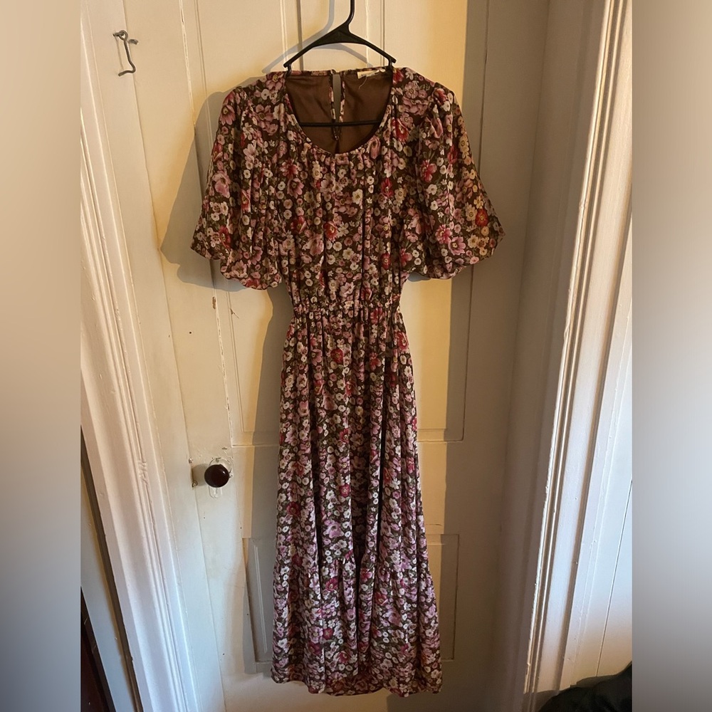 Floral maxi dress with open back